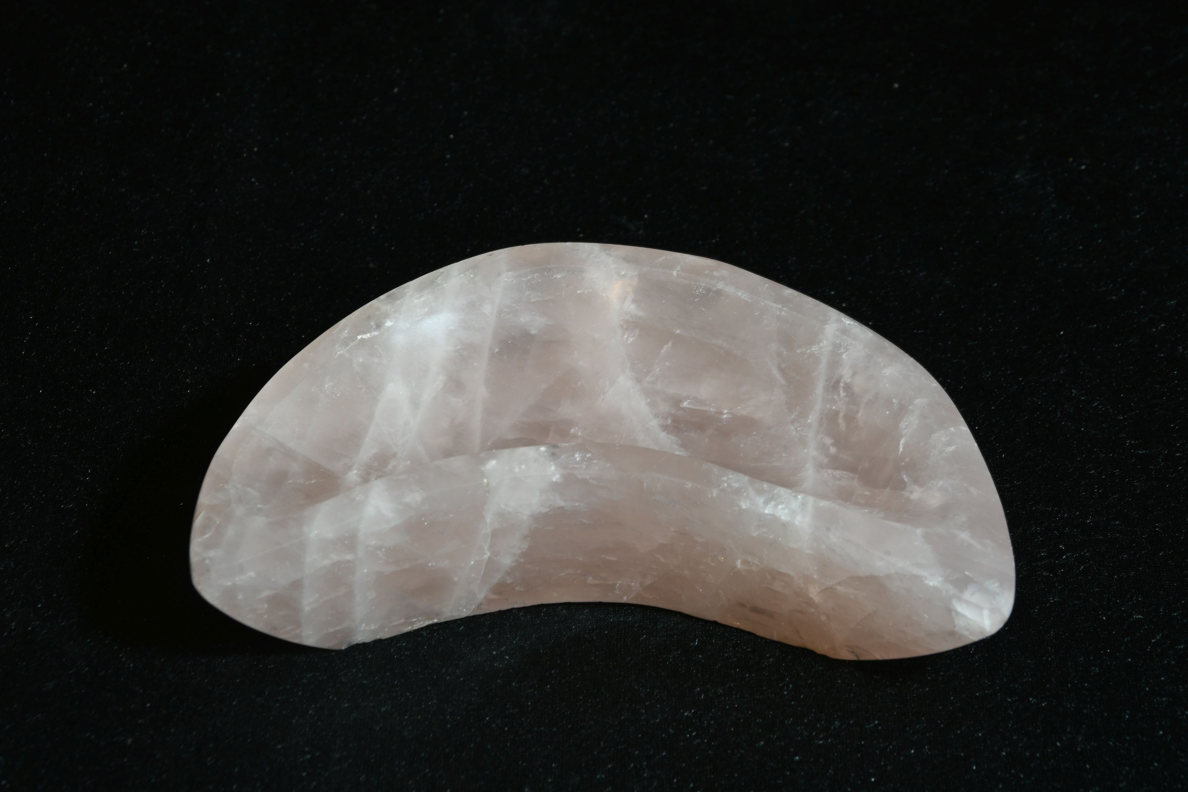 Rosenquarz Halbmond Schale weich