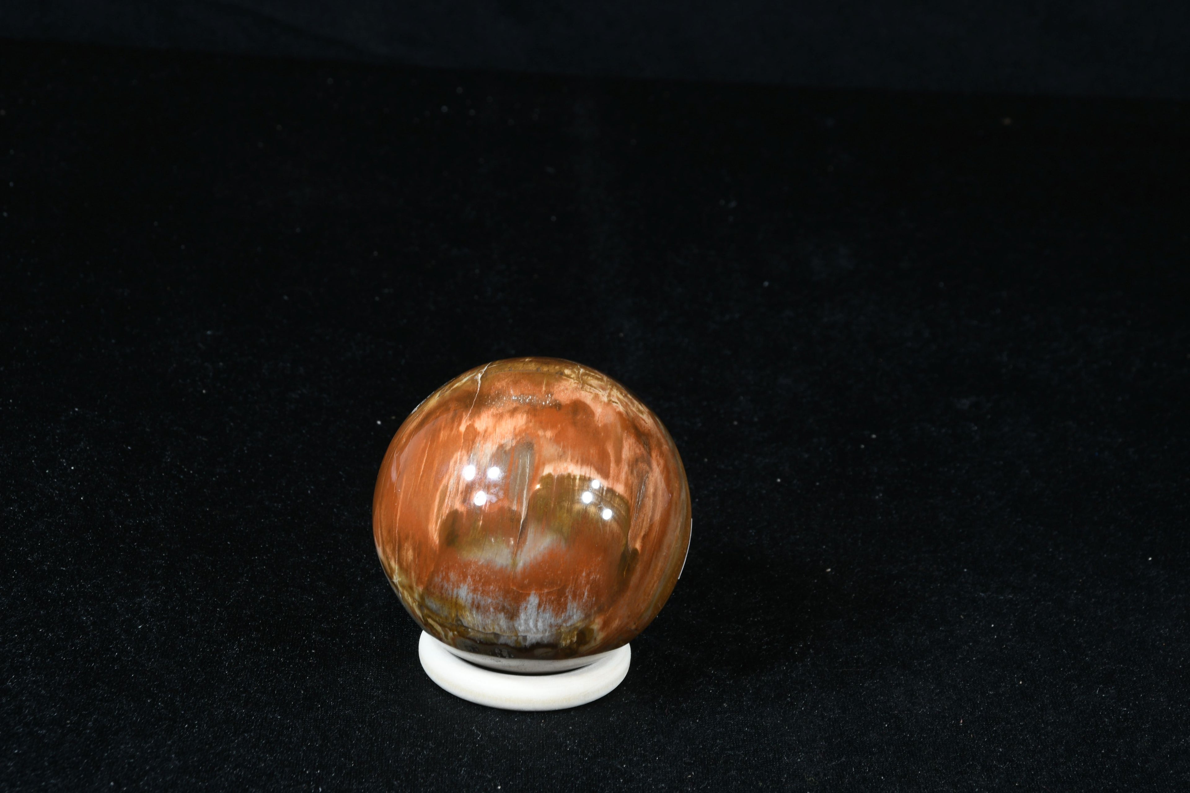 Polychromjaspis Kugel